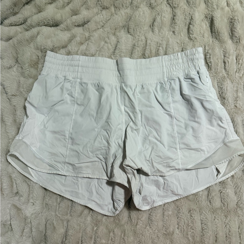 Lululemon hotty hot shorts size 12